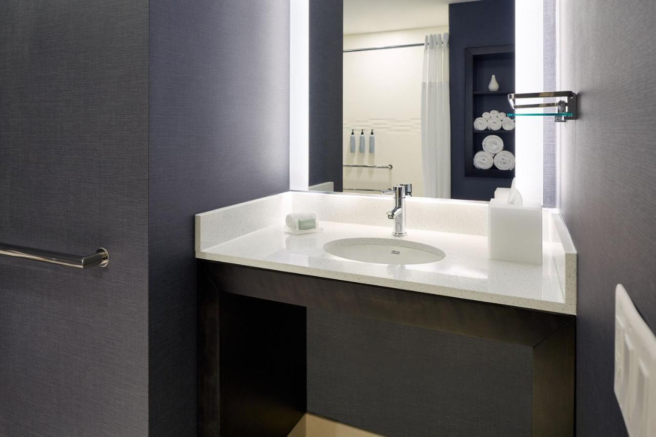 Residence Inn Montreal Midtown 外观 照片